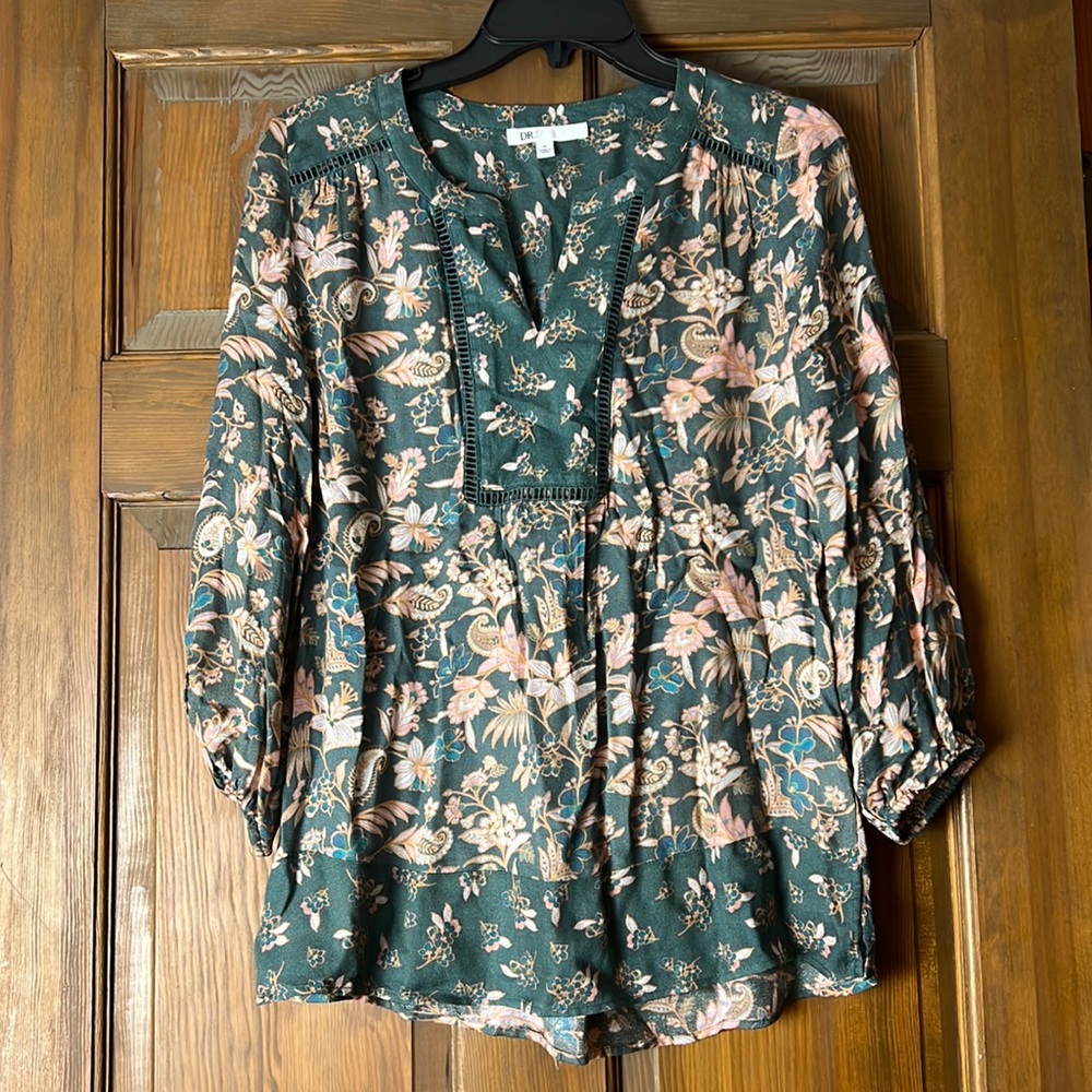 Boutique brand green floral top size medium